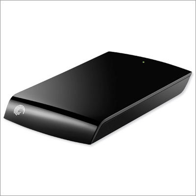 Seagate Expansion 500GB का उपयोग करते समय आपके डेटा को सुरक्षित रखने के लिए एक बढ़िया समाधान है। इसकी विशाल स्टोरेज क्षमता आपको महत्वपूर्ण फ़ाइलों और मीडिया को आसानी से स्टोर करने की सुविधा देती है।