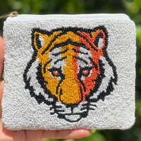 मॉइस्चर प्रूफ 5.5X4.5 इंच बीडेड टाइगर डिज़ाइन कॉइन पर्स