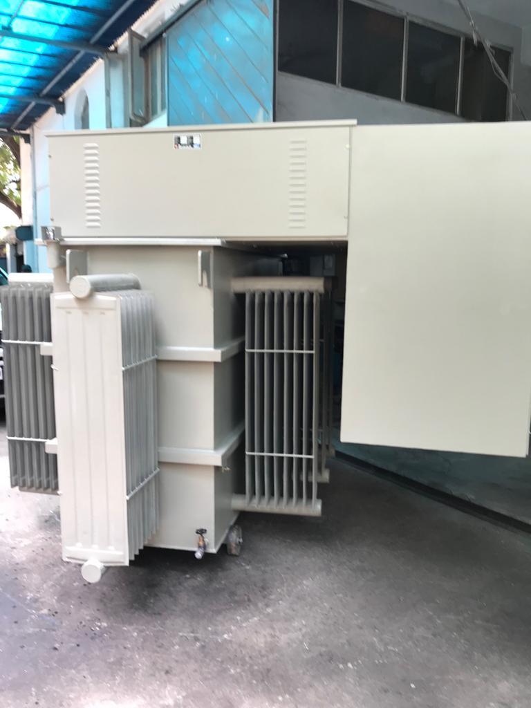 2000kva 3phase Oil Cooled Servo Voltage Stabilizer - Efficiency: 98%
