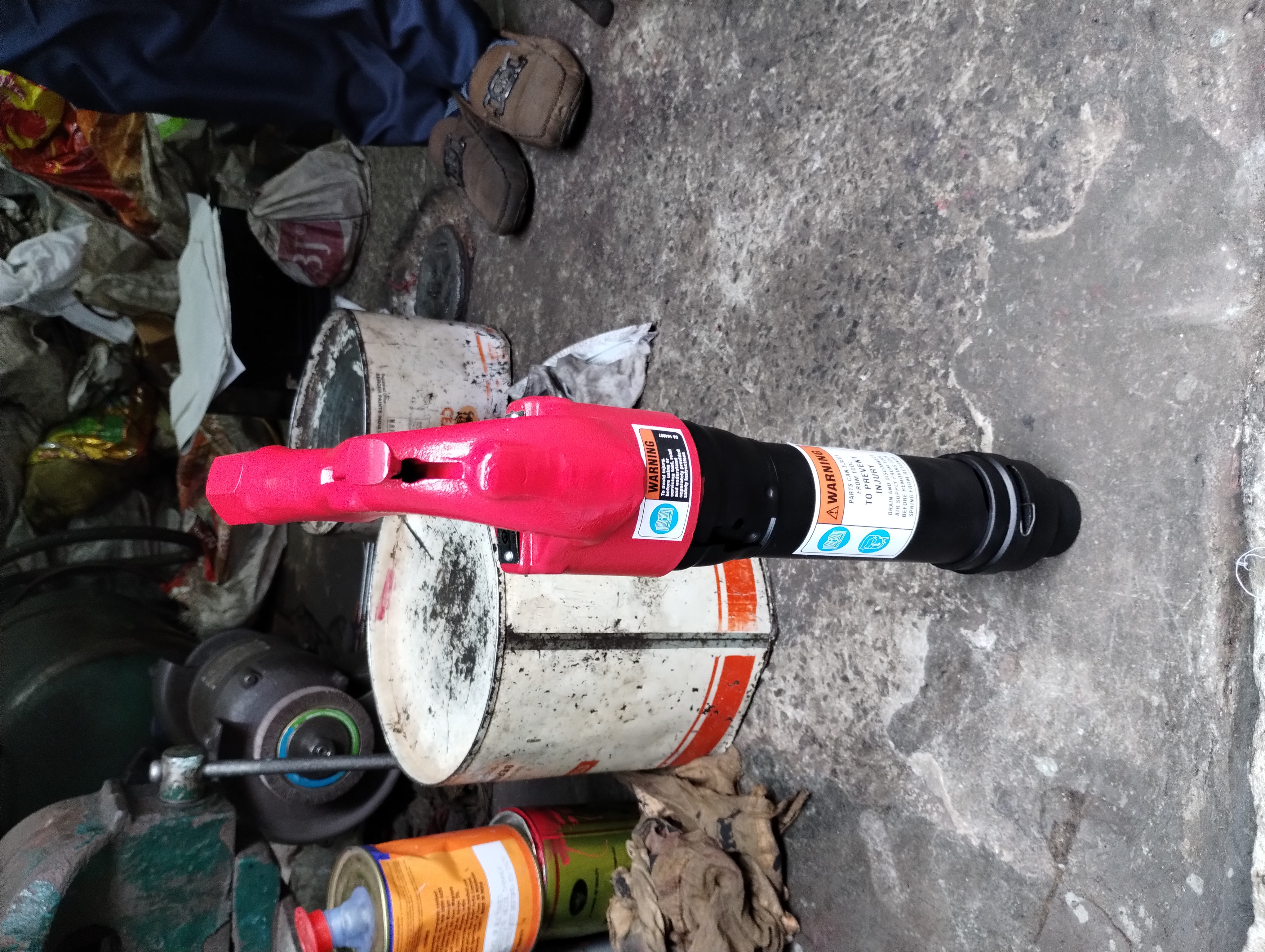 Red And Black Air Chipping Hammer Cp 4123