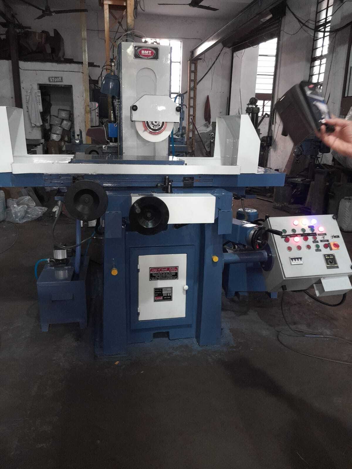 Bhurjee Hydraulic Surface Grinder Machine - Capacity: 500 Kg/day
