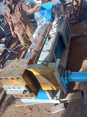 प्लास्टिक दाना मशीन