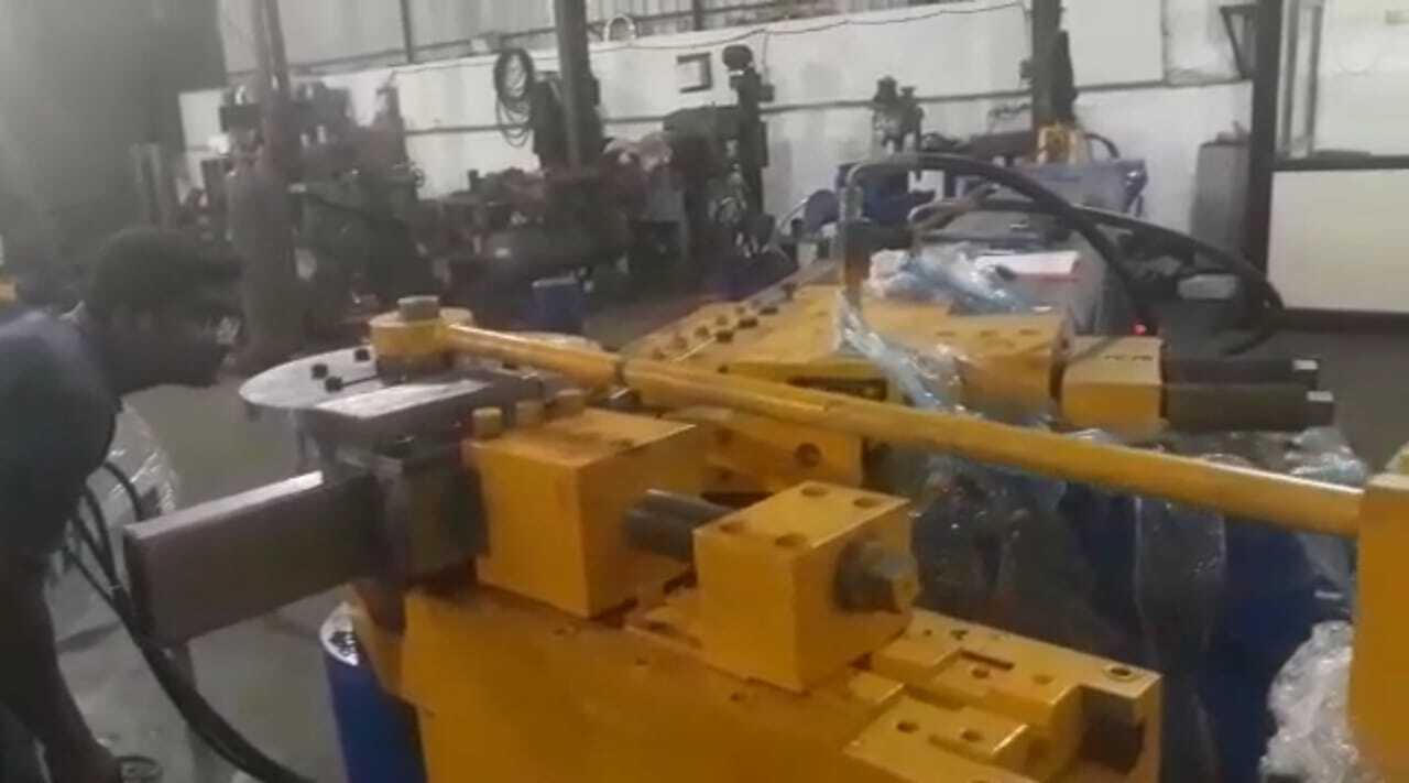 Hydraulic Pipe Bending Machines - Color: Blue