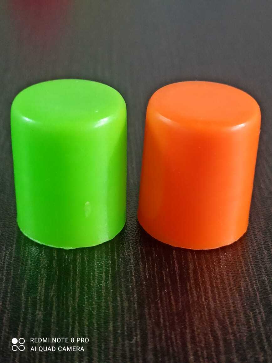 Flip Top Cap - Plastic, 19mm, 24mm, 25mm, 28mm Sizes, White Color | Ideal For Bottles, Various Lacquer Treatments