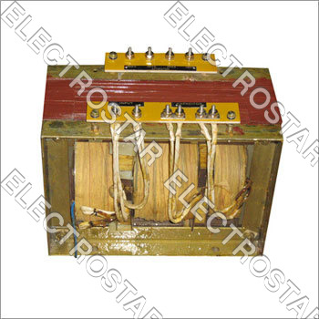 नियमित वोल्टेज ट्रांसफार्मर