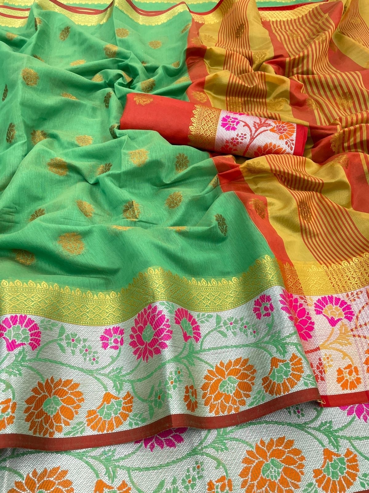 Silk And Soft Saree - Soft Cotton Silk With Antique Gold Zari Mina Weaving Border, 5.5 Mtr Saree & 0.80 Mtr Contrast Blouse With Trendy Pallu