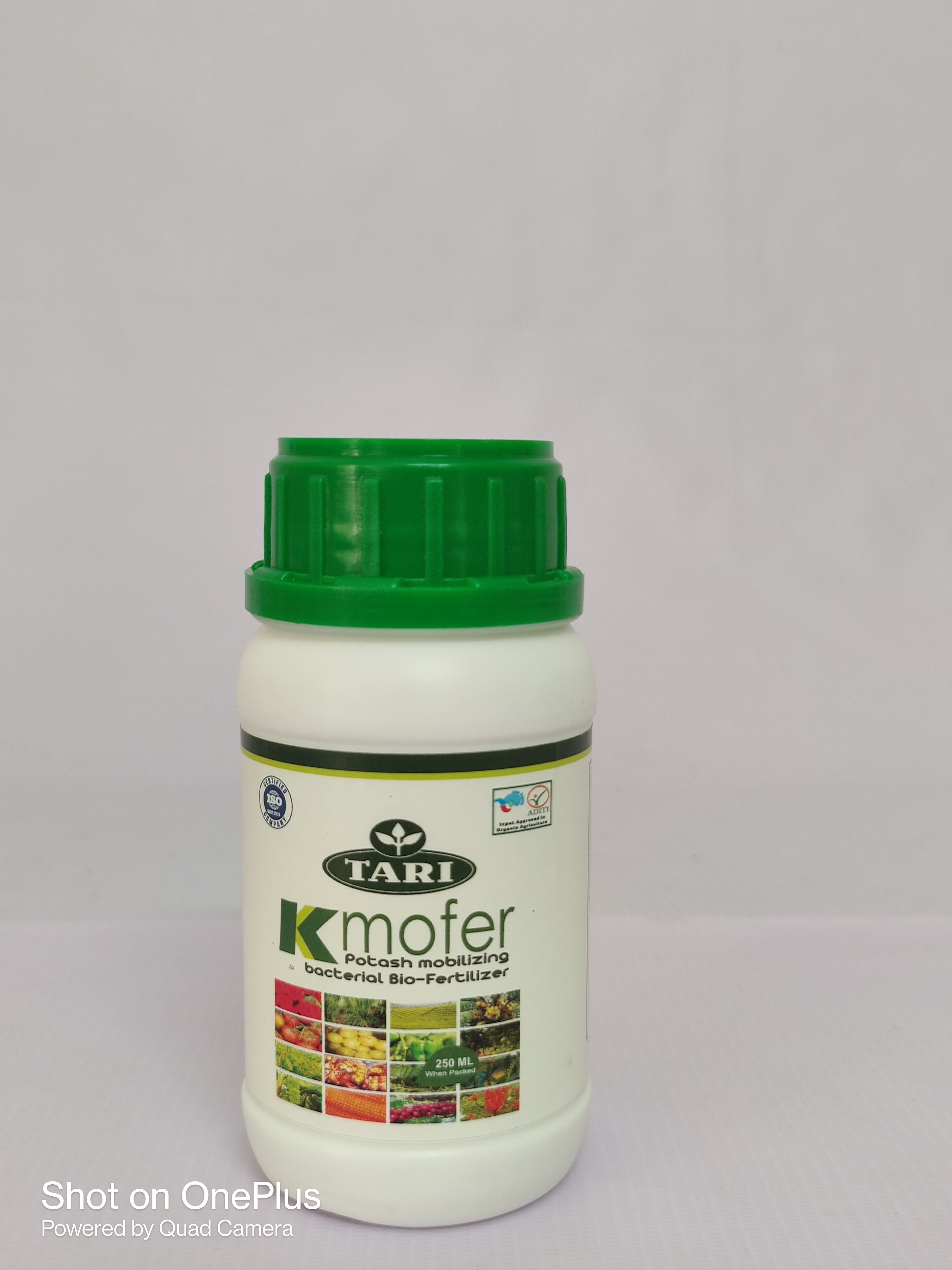 Tari Kmofer Liquid Fertilizer - Plastic Bottle & Can Packaging, 250ml To 25lits Sizes, Quick Release For Agriculture & Fruit Growth