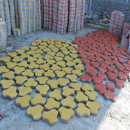 पार्किंग कॉस्मिक पेवर ब्लॉक ड्राई डेंसिटी ग्रेड: फर्स्ट क्लास