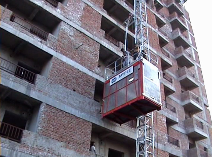 Jaypee Passenger Hoist - Steel, 650x650x1508 Mm | 2000 Kg Capacity, Automatic Control, Variable Frequency Vfd, Fingerprint Access