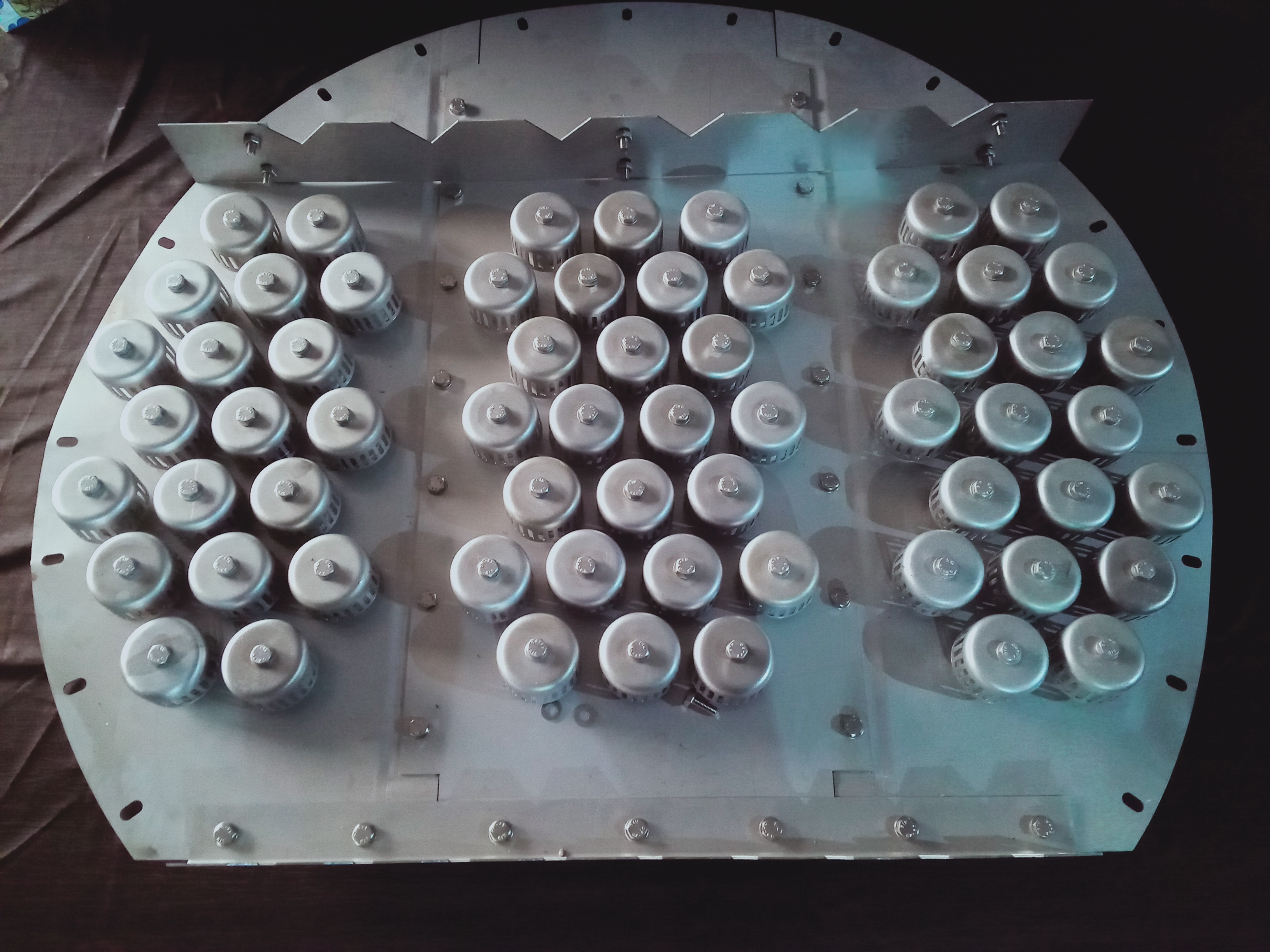 Silver Bubble Cap Trays