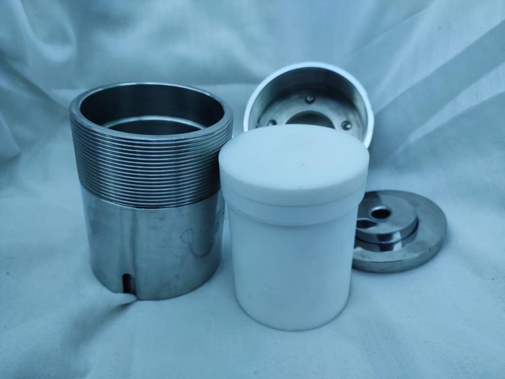 Hydrothermal Autoclave Reactor - 20 Ml Capacity, Stainless Steel 304 & 316, 260a C Max Temperature, 3mpa Working Pressure, Excellent For Laboratory Applications