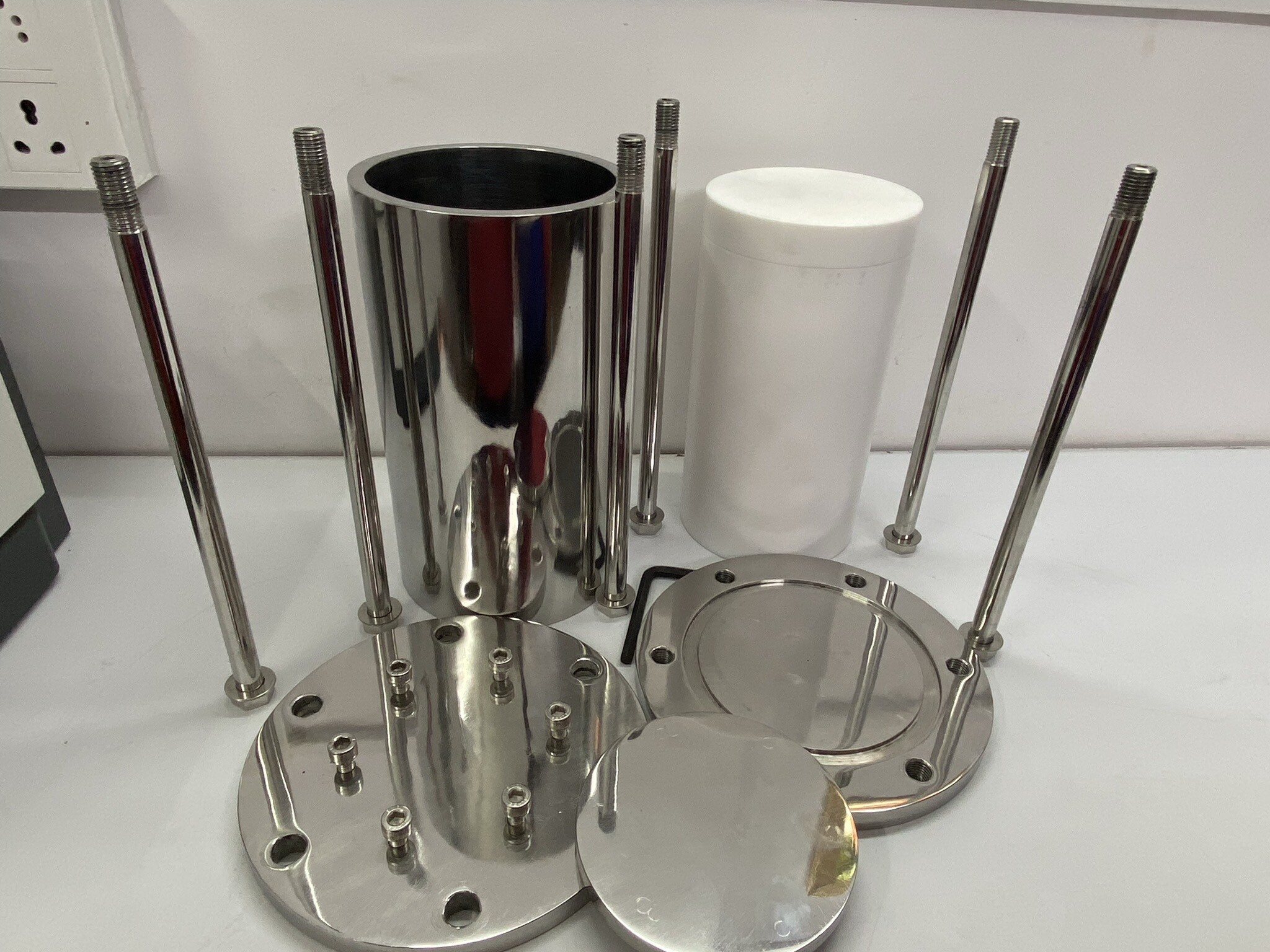 Hydrothermal Autoclave 5000 Ml Application: Research