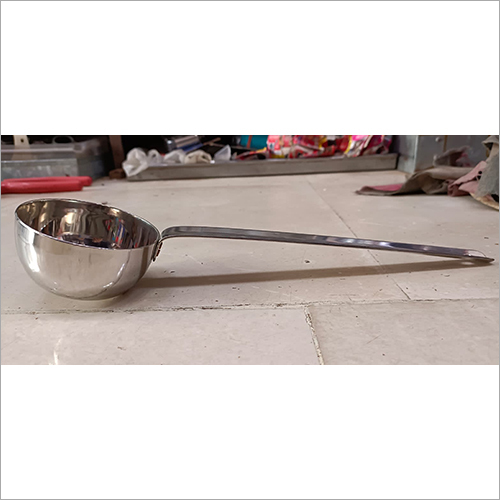 सिल्वर माज़दा स्टील लैडल