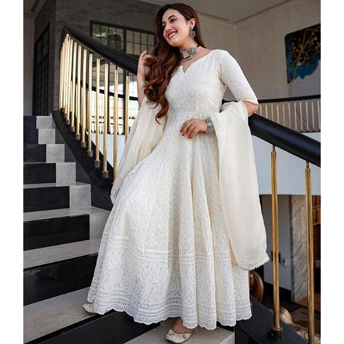 Washable Ladies White Gown With Dupatta