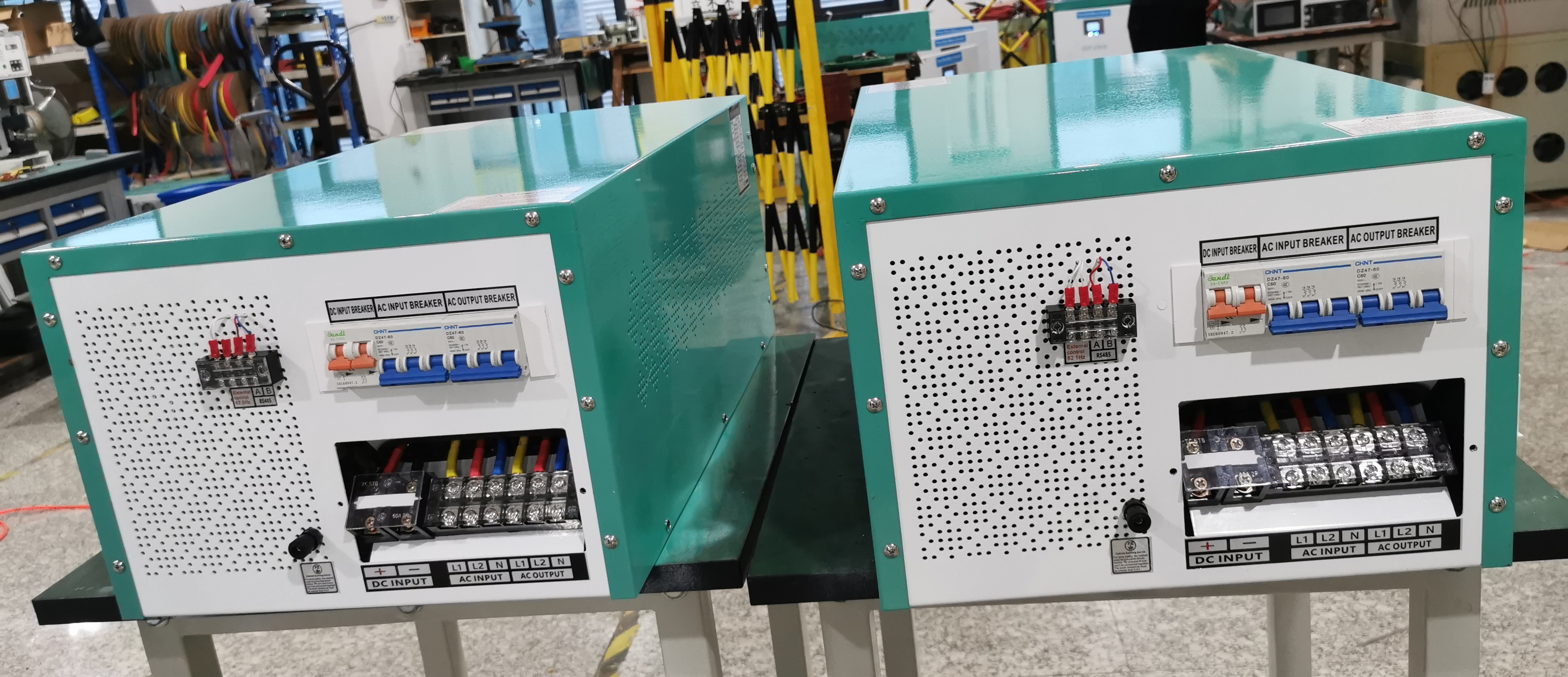 White And Green 3kw Rack Mount Low Frequency Off Grid Pure Sine Wave Inverter