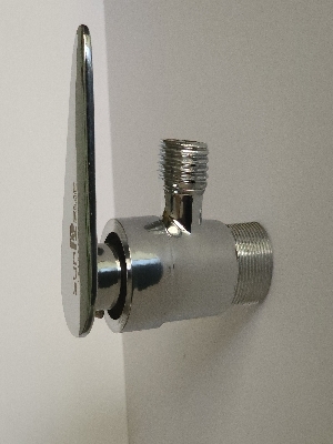 सीपी क्रोम ब्रास पैन एंगल वाल्व