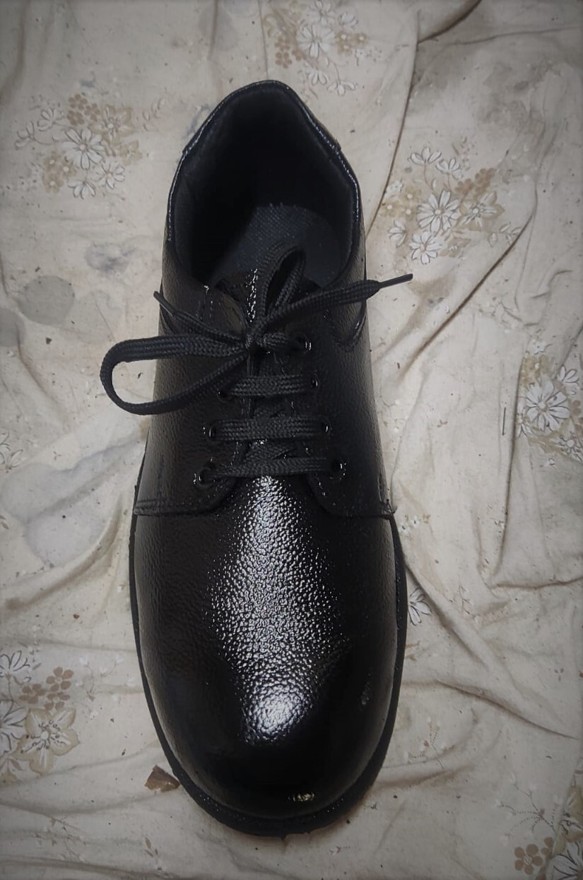 Jumbo - Black Pvc Sole Safety Shoes Heel Size: Low Ankle