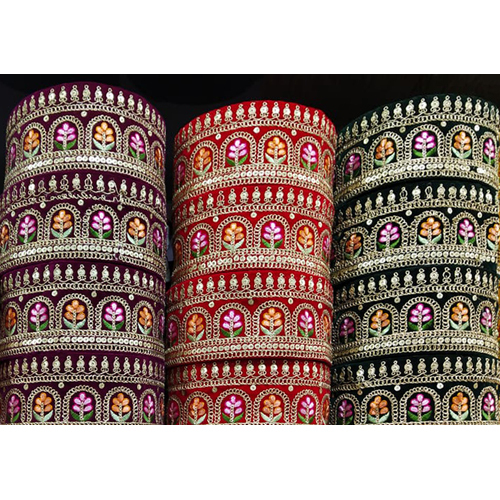 मल्टीकलर ब्राइडल साड़ी फैंसी लेस