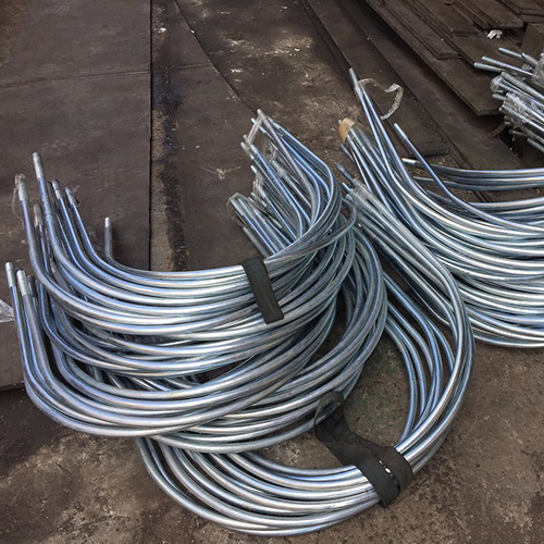 सिल्वर इंडस्ट्रियल यूएनसी बोल्ट