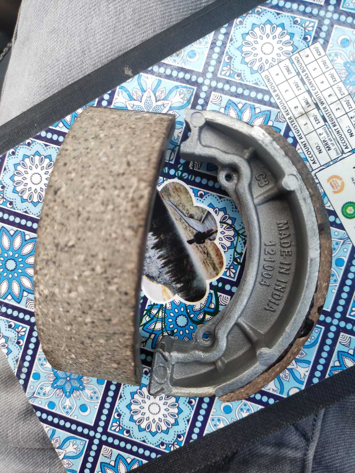 Bike Brake Shoe - Brown Color | 100g Weight, Durable Design, Warranty Included For Reliable Performance