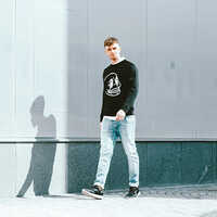 स्ट्रेट फिट डेनिम जींस आयु समूह: > 16 वर्ष