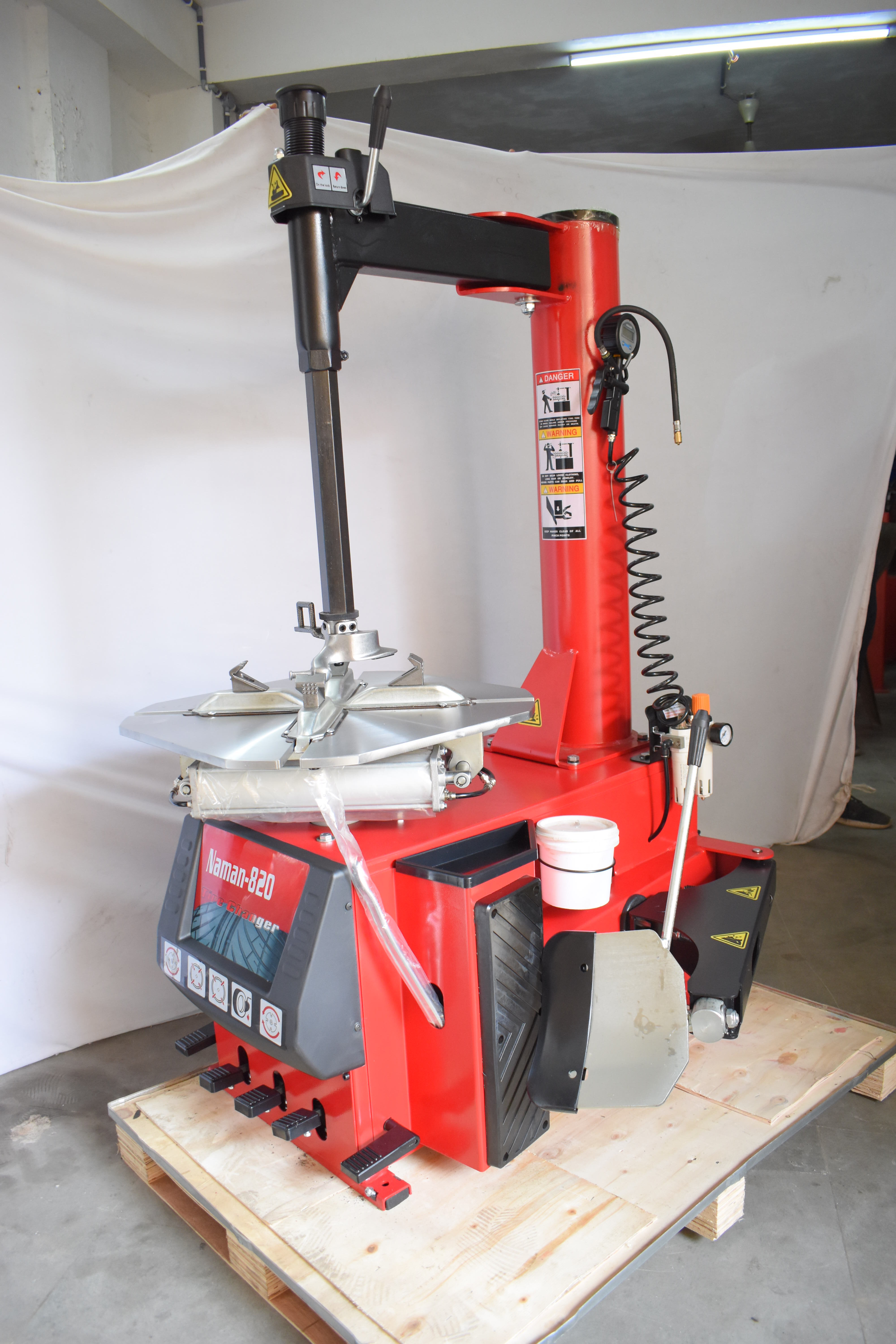 Automatic Tyre Changing Machine Width: Max. 10" Millimeter (Mm)