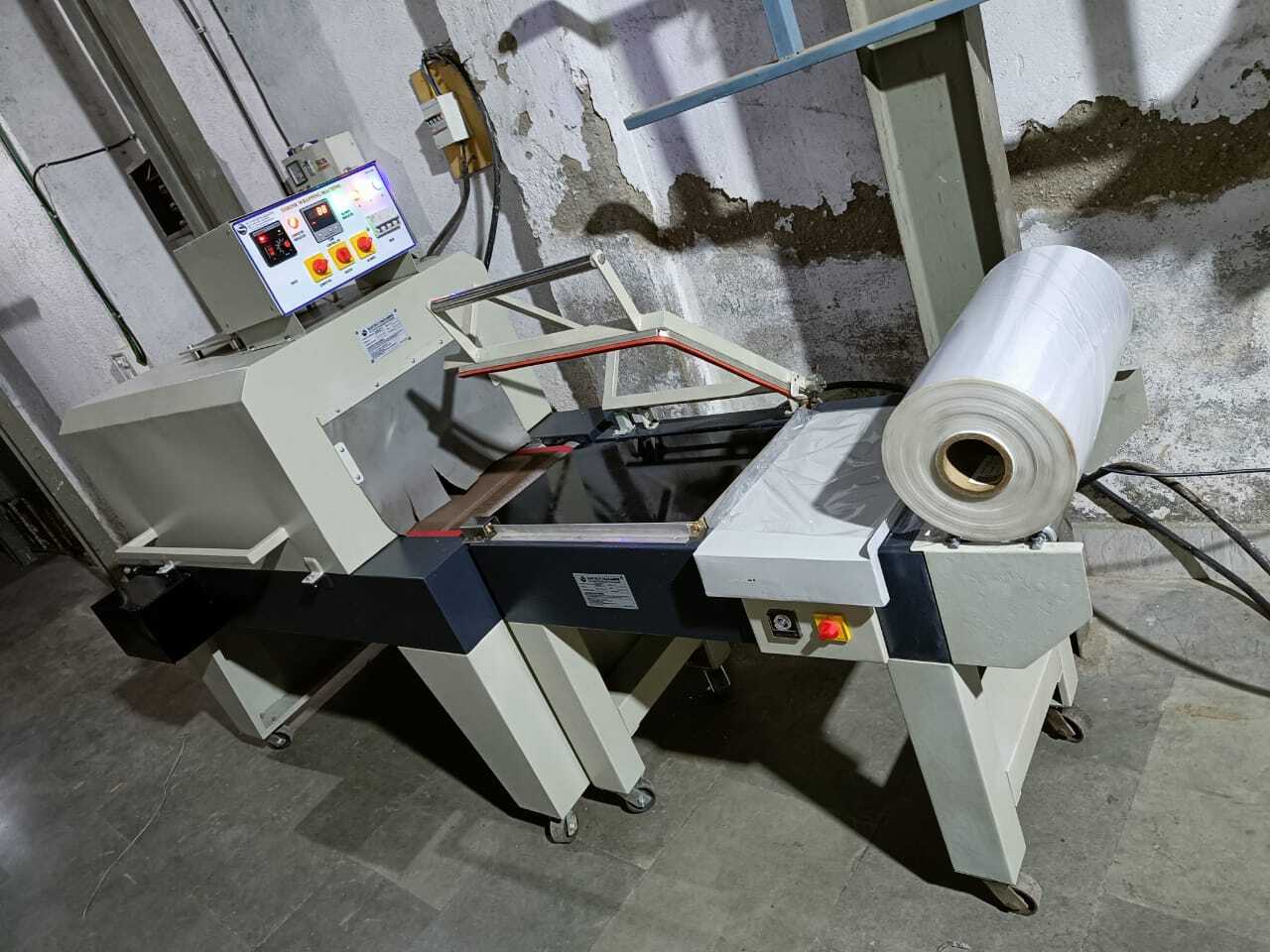 L Sealer With Shrink Wrapping Machine -Heavy Duty Accuracy: High %