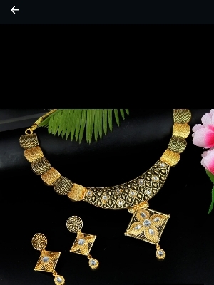 Necklace Set - Alloy Material , Unique Design for Women | Perfect for Anniversary, Engagement, Gift, and Party Occasions