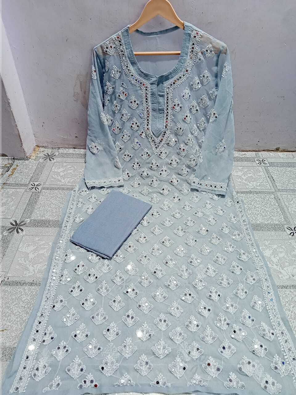 Lucknowi Latest Chiffon Booti Jaal With Inner Febric Hand And Mirror Work Embroidry Bust Size: 38 Inch (In)