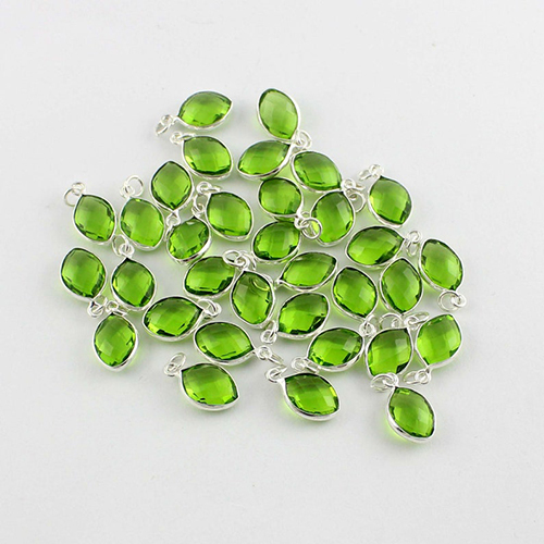 Charms Peridot Quartz Gemstone Gold Vermeil Marquise Shape 9x12mm Pendant