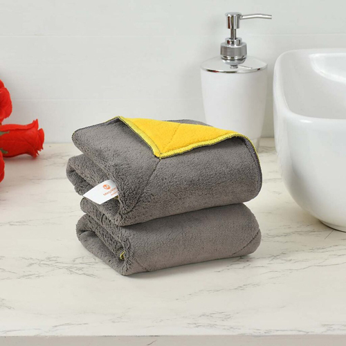 Double Sided Wet And Dry Duster - Cotton Material, Commercial Use | High Quality Cleaning Tool For Versatile Dusting Applications