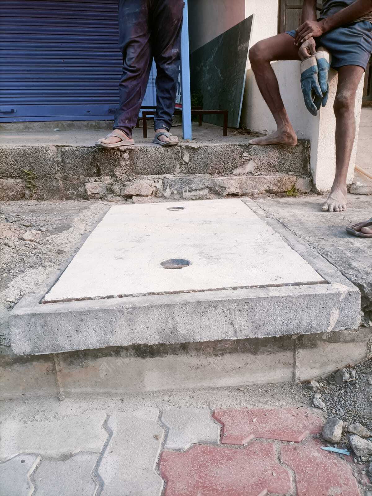 Precast Square Manhole Frames And Covers - Application: Drainage