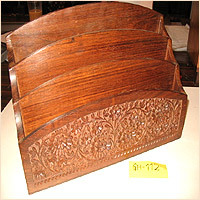 लकड़ी का पत्र रैक