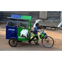  साइकिल रिक्शा कचरा बिन 