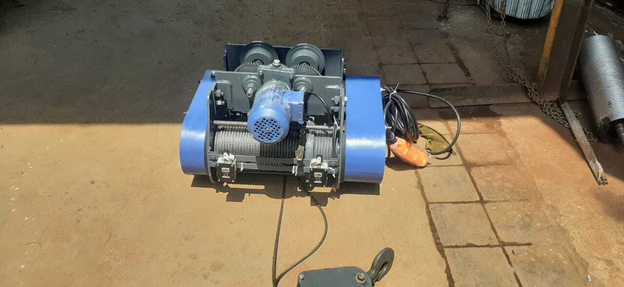 Blue Electric Wire Rope Hoist