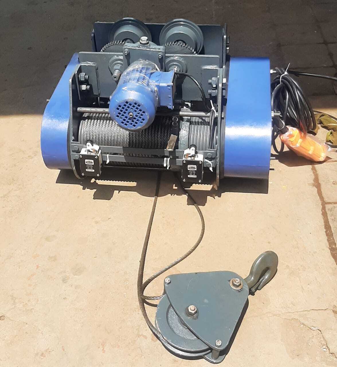 Blue Electric Wire Rope Hoist