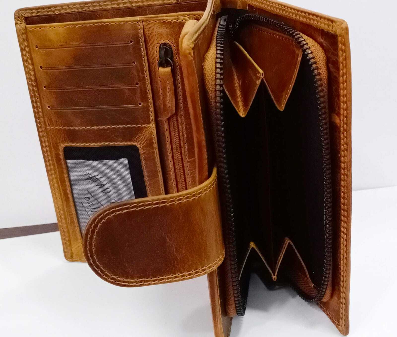 Tan Ladies Leather Purses