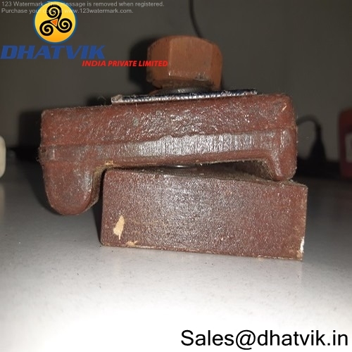 Cr80 Forged Rail Clamp - Color: Red