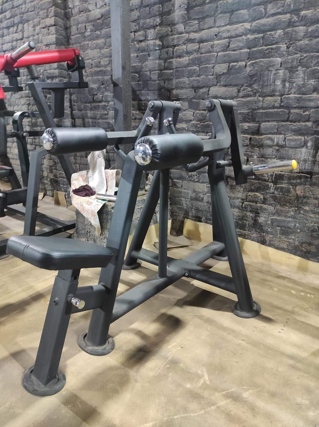 Lateral Raise Machine Application: Endurance