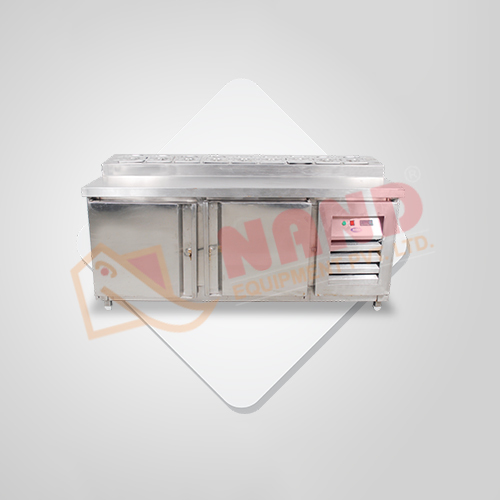 काउंटर रेफ्रिजरेटर के तहत सिल्वर कमर्शियल