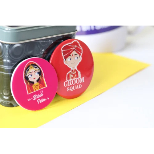 Printed Wedding Badges - Color: Multicolor