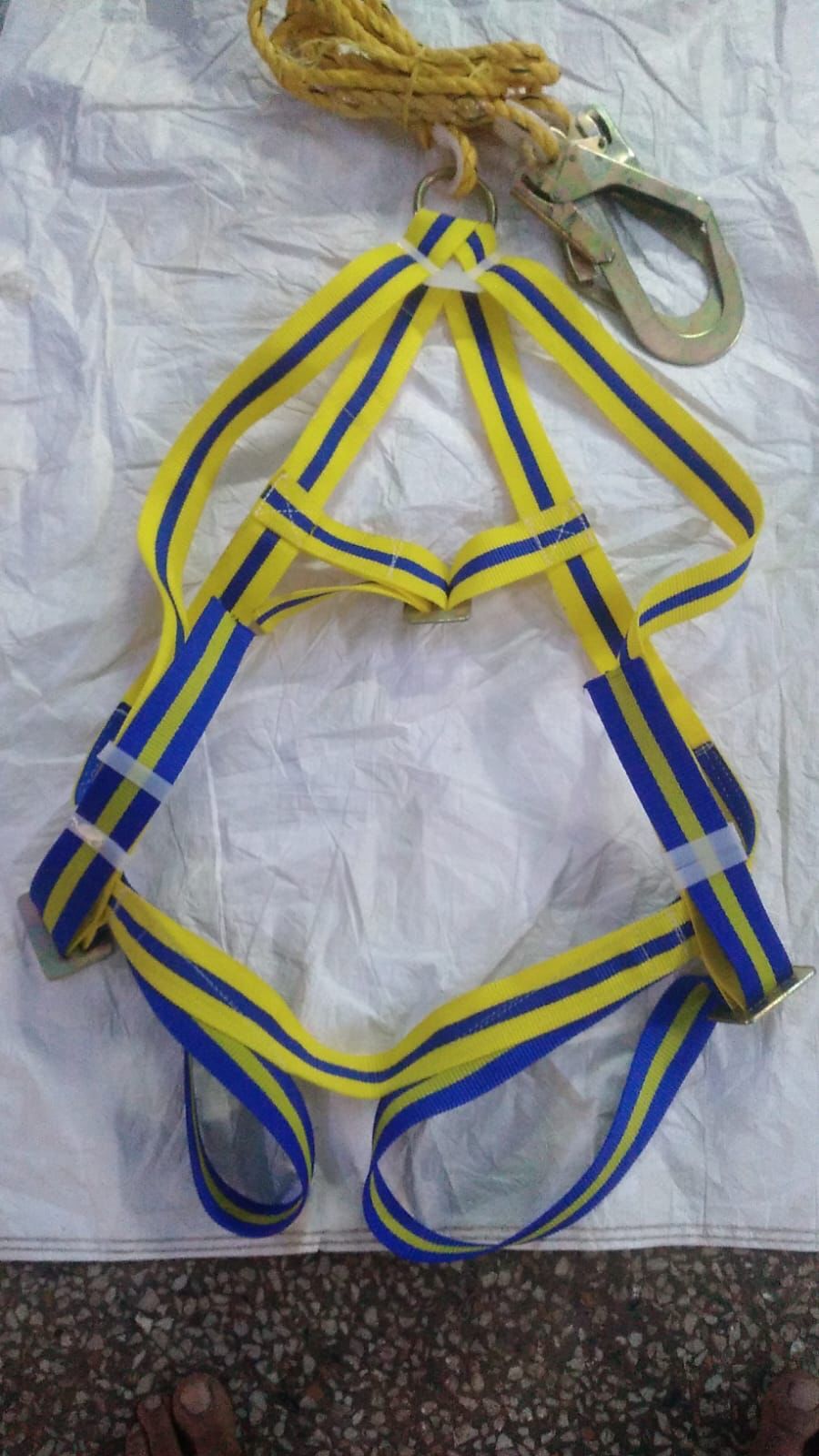 Safety Belt - Natural & Synthetic Fibers, Customized Size , Unisex Modern Style, Easy To Wear With Optimum Strength And Excellent Finish