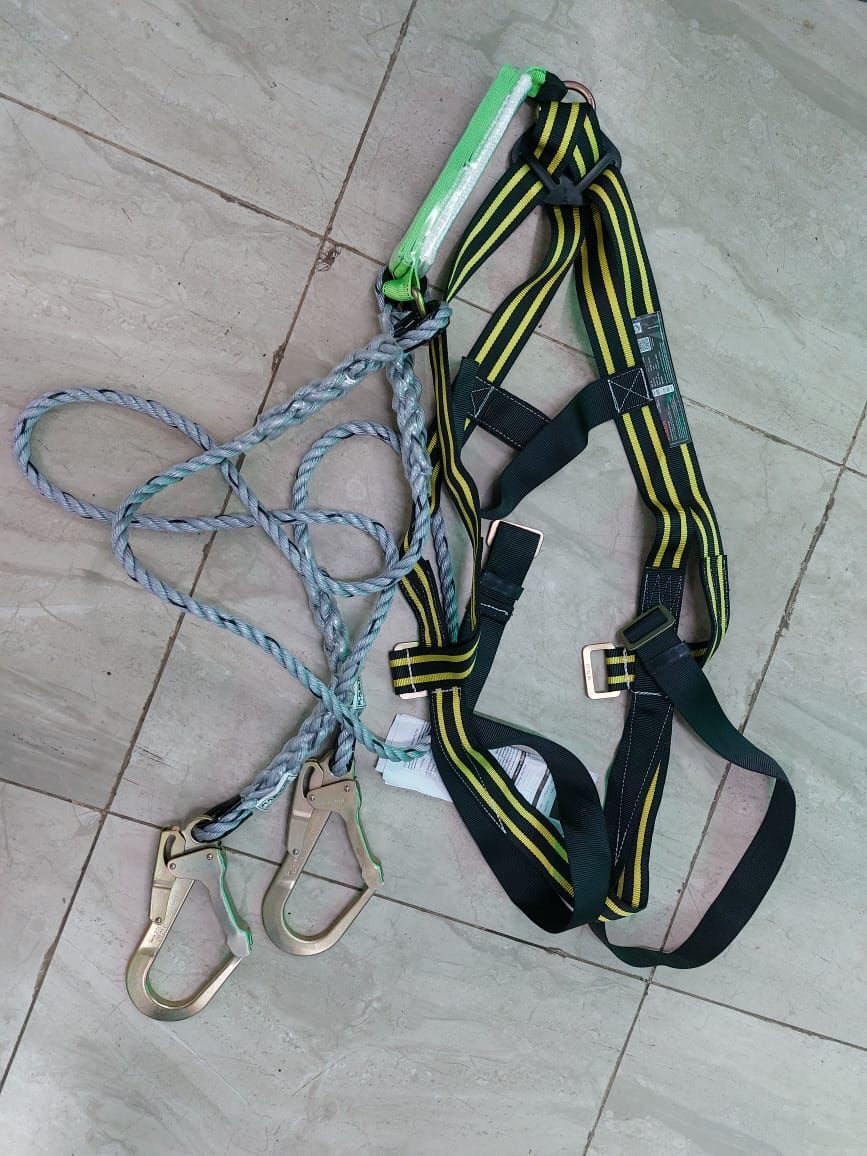 Safety Belt - Natural & Synthetic Fibers, Customized Size , Unisex Modern Style, Easy To Wear With Optimum Strength And Excellent Finish