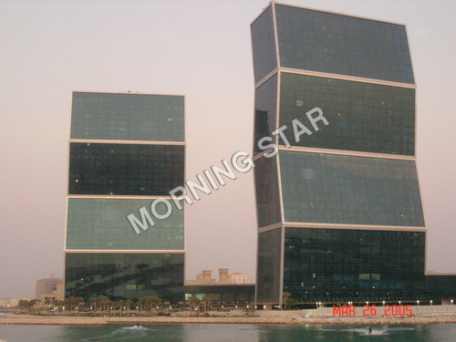 व्यावसायिक इमारत