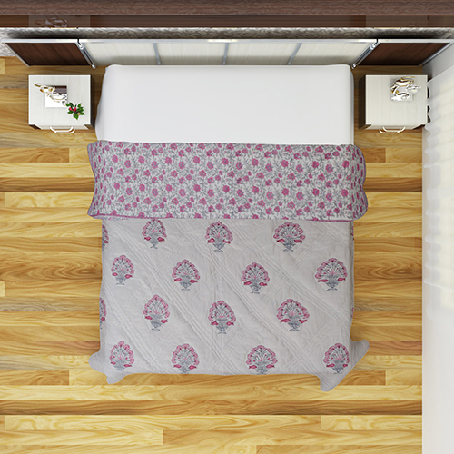 गुलाबी फूल फूलदान कपास रजाई