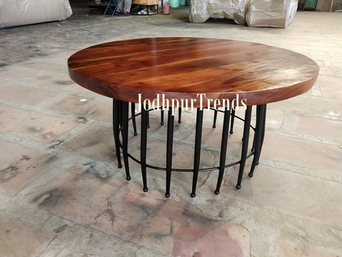 आयरन कॉफी टेबल लकड़ी का शीर्ष