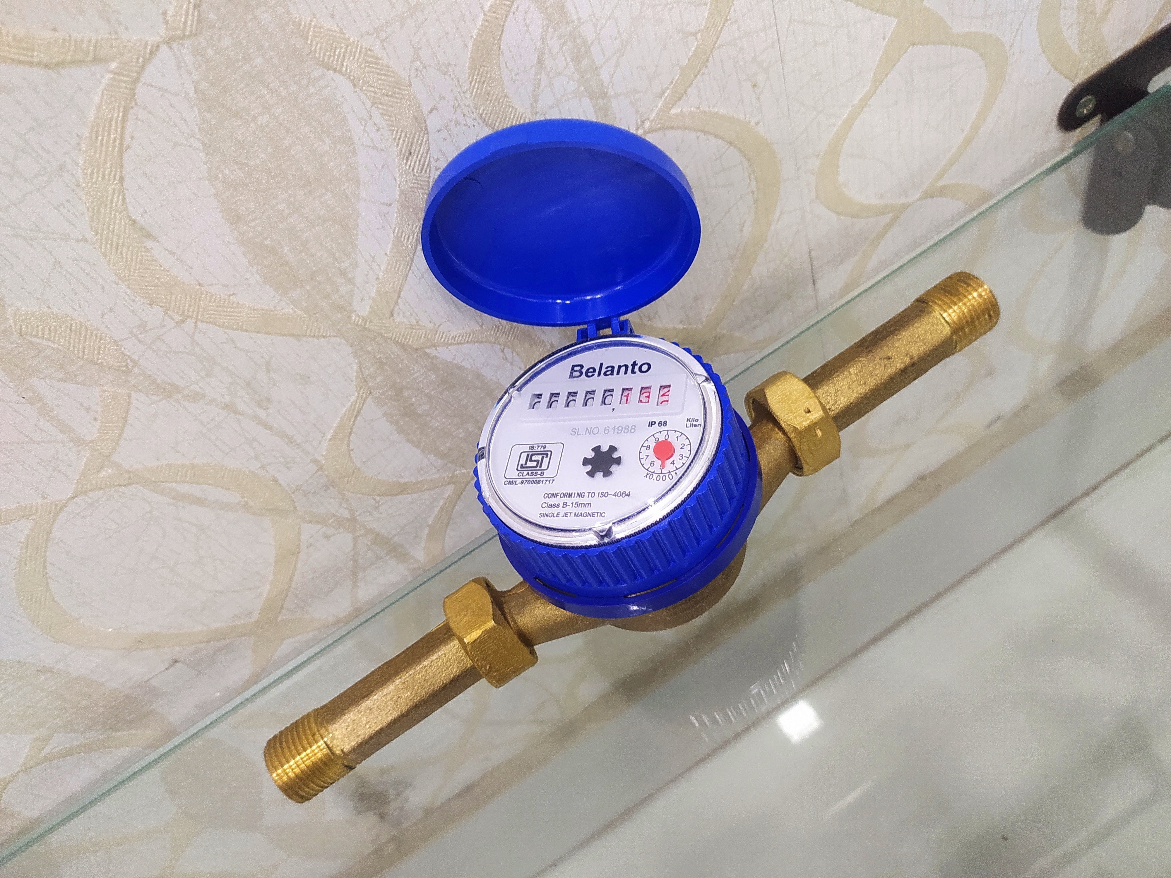 Singlejet Water Meter Accuracy: +_2% %