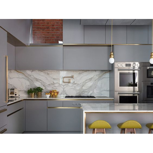 मॉड्यूलर मॉडर्न किचन कारपेंटर असेंबली