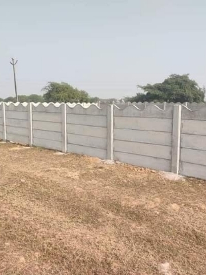 लखनऊ में सीमा दीवार