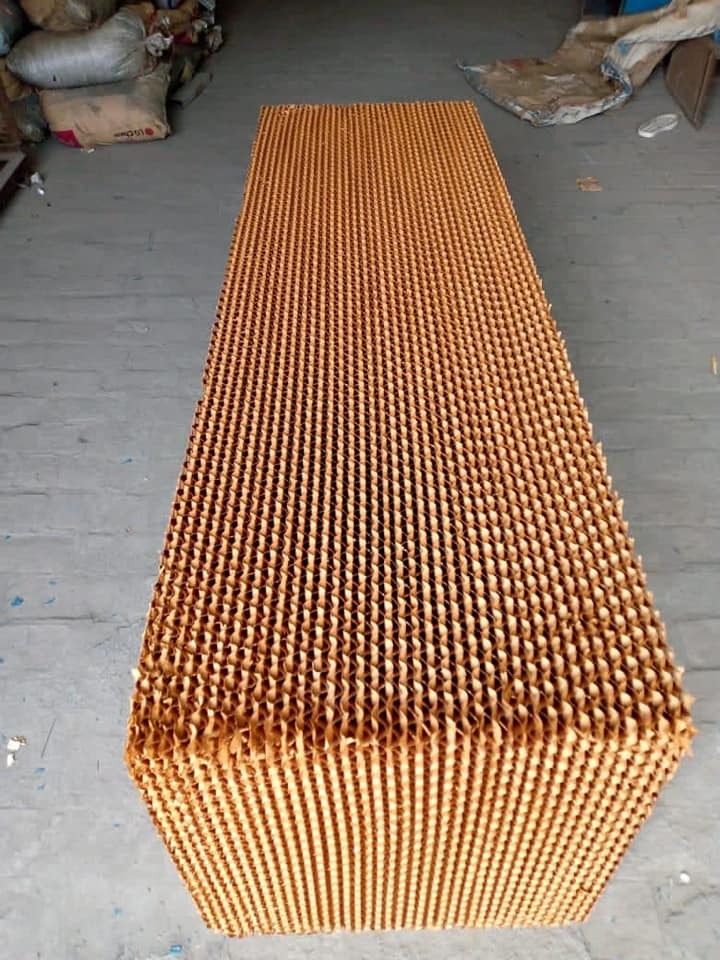 Brown And Green Brown Cellulose Pad In Kamla Market Ajmeri Gate Delhi